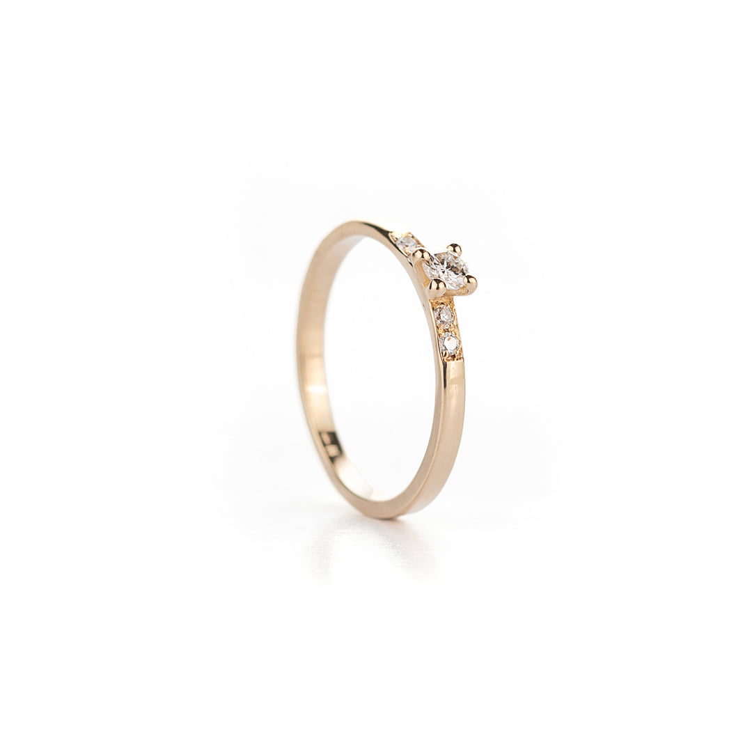 Verlovingsring in geelgoud , diamant 0.10ct en 4x 0,01ct
