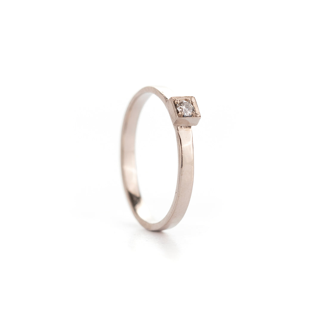 Verlovingsring in witgoud, diamant 0.10ct