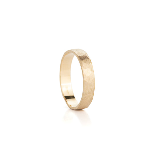 Trouwring in geelgoud, 4mm breed, Rock