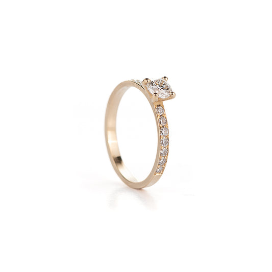 Verlovingsring in geelgoud , 14 diamantjes en 0,40ct
